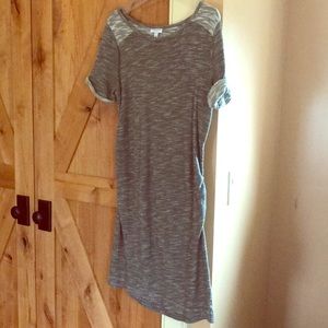 Liz lange Maternity Sweater Dress